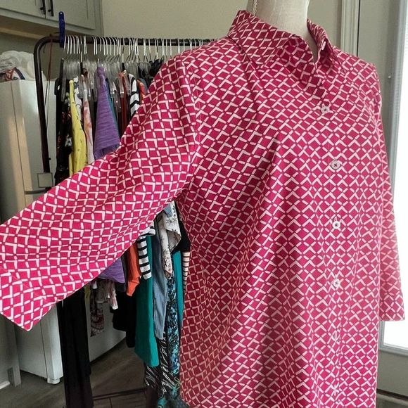 Chico's Button Front Blouse 100% Cotton Pink White Print Size (Chico's 2) Medium - Picture 3 of 8